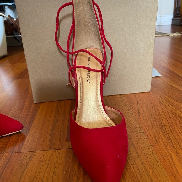 Heels - Picture 2 of 4